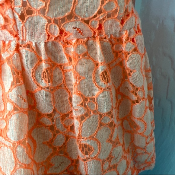 Saks Fifth Avenue 5/48 Orange Sleeveless Peplum Top Floral Eyelet Size Small - Picture 4 of 8
